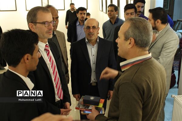 آیین رونمایی ازکتاب بررسی اسناد همکاری های ایران و بلژیک