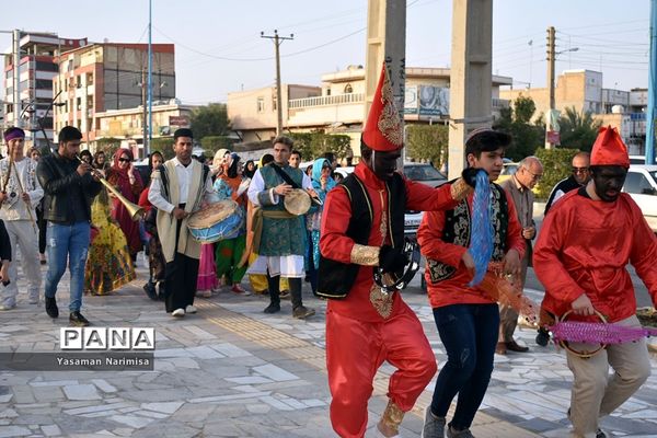 شادی پیمایی نوروزی  با حضور اقوام ایرانی در امیدیه