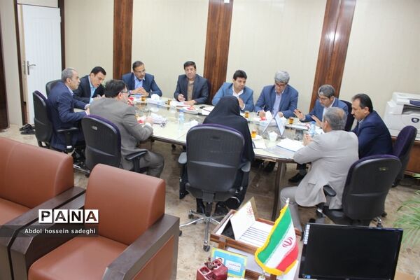 جلسه بررسی فعالیت‌های درآمدزایی سازمان دانش‌آموزی استان بوشهر