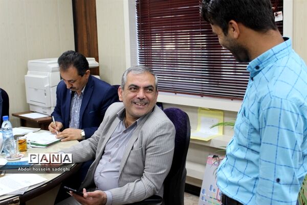 جلسه بررسی فعالیت‌های درآمدزایی سازمان دانش‌آموزی استان بوشهر