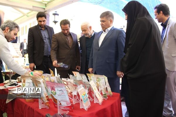بازارچه توانمندسازی و نو کارآفرینی بانوان اسلامشهر
