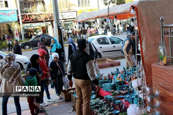 آخرین روز از سال نود و هفت در شیراز