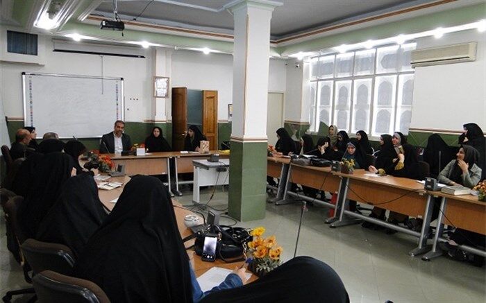 برگزاری سومین جلسه رابطین برنامه نویسنده کوچک منطقه 12