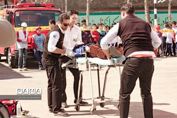 مانور استانی پیشگیری از حوادث چهارشنبه آخر سال در مشهد