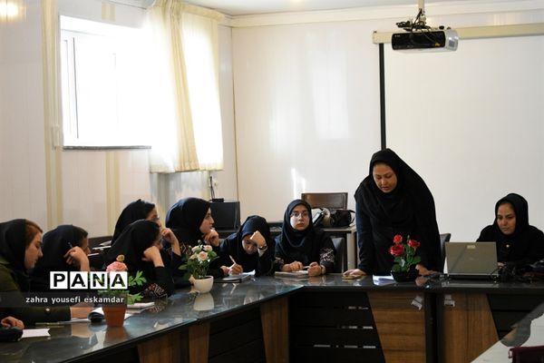 کارگاه اصول خبرنویسی وعکاسی ناحیه 3 تبریز