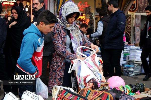 حال و هوای بازار تبریز شب عید