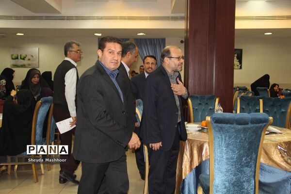 تجلیل از کادر پرورشی و تربیتی ناحیه یک ری