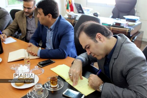 چهارمین جلسه ستاد بزرگداشت مقام معلم  در بوشهر