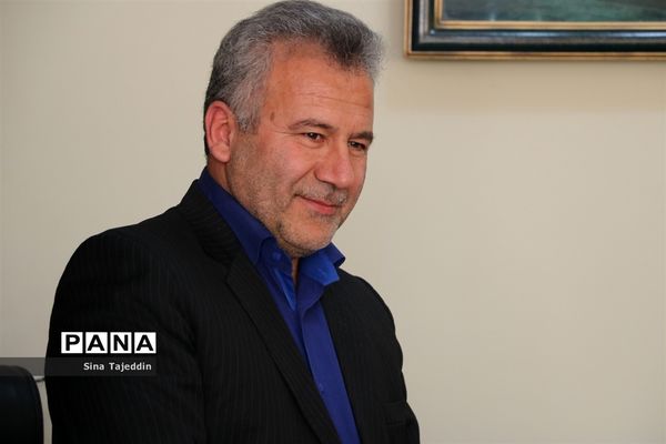 نوروزخوانی دانش‌آموزان ابتدایی در اداره کل آموزش‌وپرورش مازندران