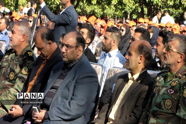 تجلیل از نارنجی پوشان و سفیران پاکیزگی در شیراز
