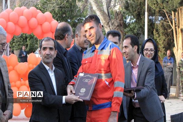 تجلیل از نارنجی پوشان و سفیران پاکیزگی در شیراز