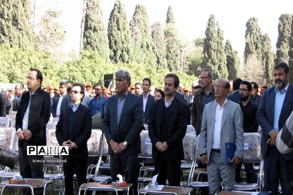 تجلیل از نارنجی پوشان و سفیران پاکیزگی در شیراز