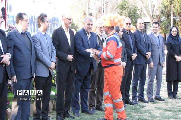 تجلیل از نارنجی پوشان و سفیران پاکیزگی در شیراز