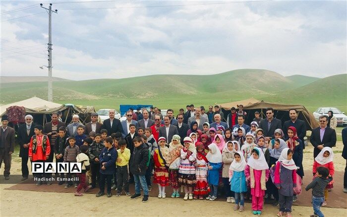 نمایشگاه هنرهای دستی دانش‌آموزان عشایر خراسان رضوی افتتاح شد