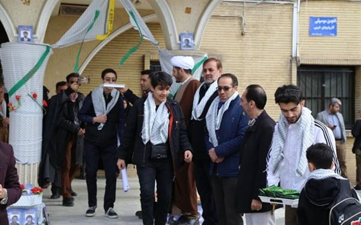 بازدید اصحاب رسانه و هنر آذربایجان‌غربی از منطقه عملیاتی فتح المبین