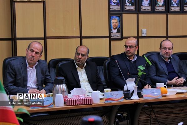 آخرین جلسه سال مدیران مناطق 19 گانه شهر تهران و شورای معاونان اداره‌کل آموزش و پرورش شهر تهران