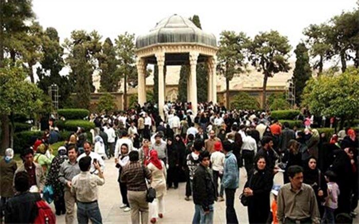 ارائه اطلاعات گردشگری توسط ایستگاه‌های اطلاع‌رسانی "از من بپرس"