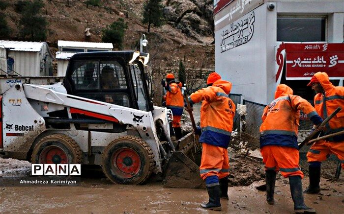 آغاز پرداخت خسارت به حادثه دیدگان سیل شیراز