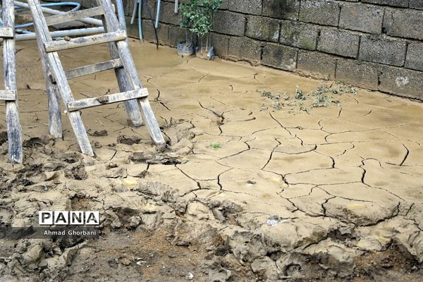وضعیت مردم روستاهای سیل‌زده سیمرغ