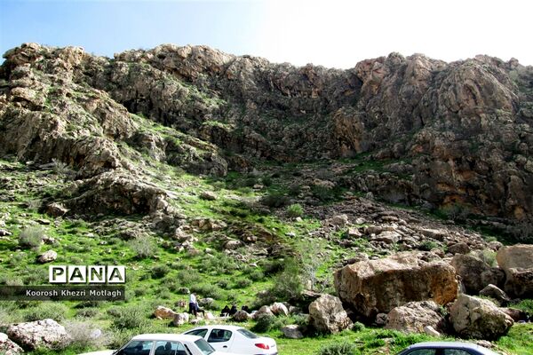 طبیعت آفتابی کازرون و جاده دوان بعد از بارندگی‌های شدید اخیر