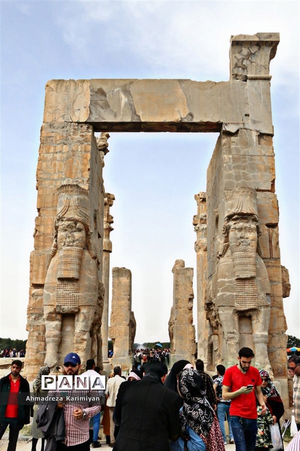 تخت جمشید در نوروز 98