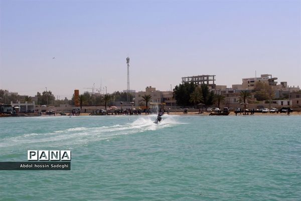 مسافران نوروزی در بوشهر-3