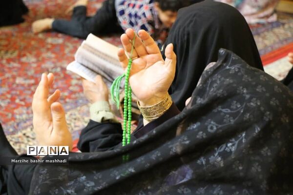 مراسم بزرگداشت جانباختگان حادثه سیل در شیراز