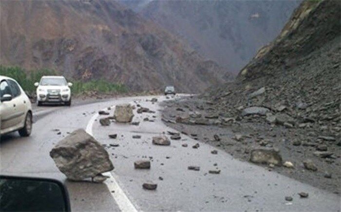 هشدار هواشناسی مازندران: لغزندگی، رانش زمین و ریزش سنگ در محورهای کوهستانی استان