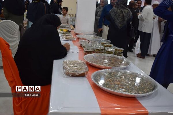 چهارمین نمایشگاه خیریه شهر گله‌دار