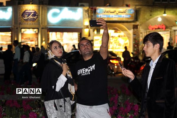 میدان امیرچخماق یزد در نوروز 98