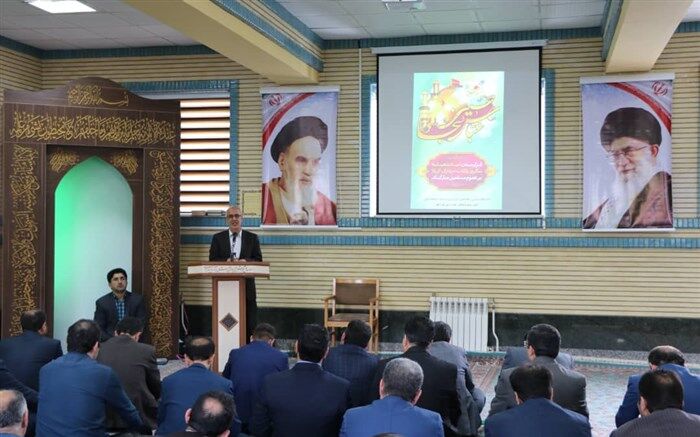 فرهنگیان وظیفه ترویج اخلاق در جامعه را دارند