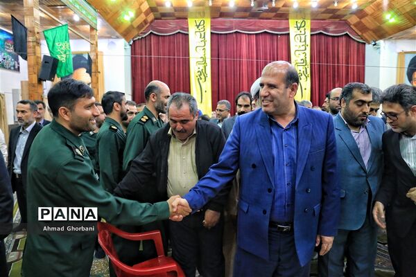 دیدار فرماندار ساری با فرماندهان سپاه به مناسبت روز پاسدار