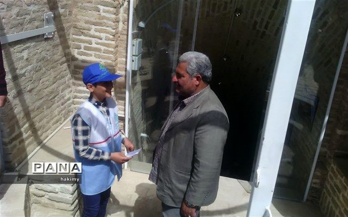 بازدیدمردم ومسئولین از موزه مردم شناسی روستای فروتقه