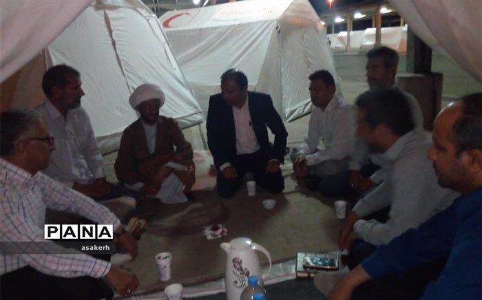 افزایش آمار غذای توزیعی بین سیل زدگان شادگان  به روزانه 2700 پرس