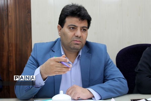 جلسه هماهنگی پوشاک و لباس فرم دانش‌آموزی اداره کل آموزش و پرورش استان بوشهر