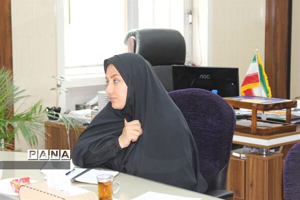 جلسه هماهنگی پوشاک و لباس فرم دانش‌آموزی اداره کل آموزش و پرورش استان بوشهر