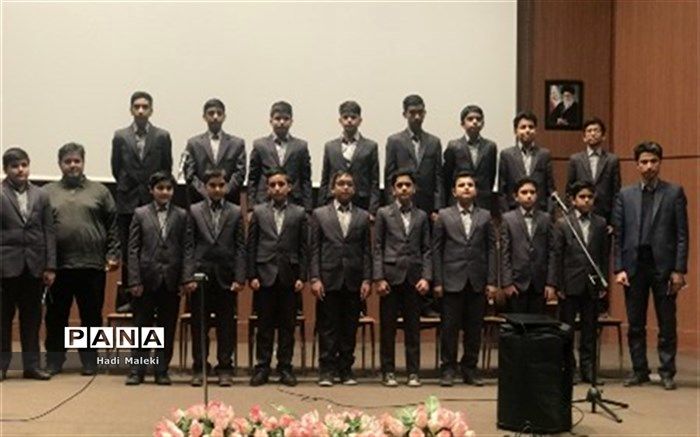 راهیابی ۱۹ رشته گروهی ناحیه 3 مشهد به مرحله استانی مسابقات فرهنگی و هنری