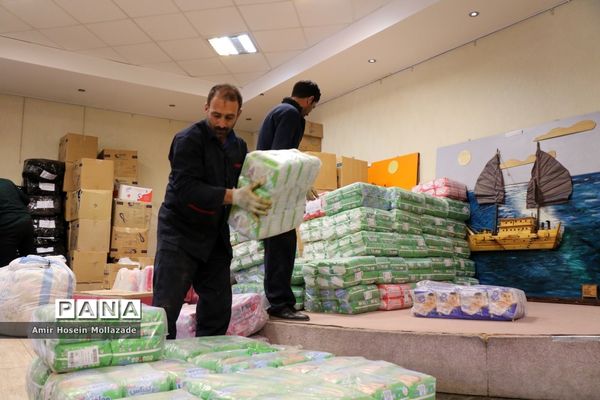 کمک‌های مردمی آذربایجان غربی به مناطق سیل زده