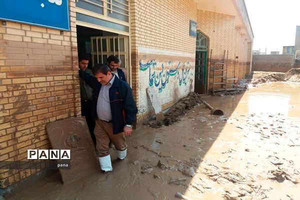 بازدید مدیرکل آموزش و پرورش شهر تهران از استان لرستان