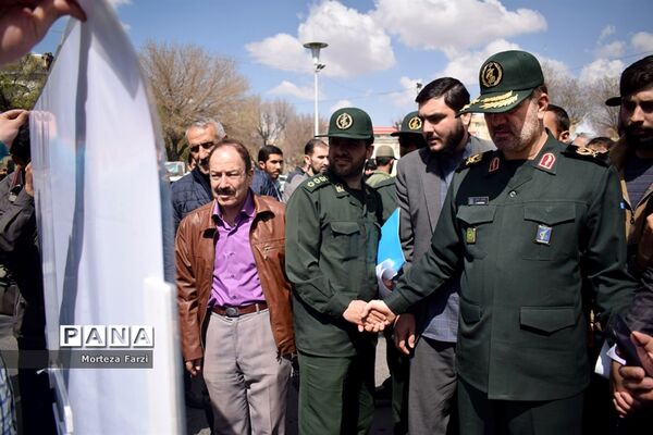 راهپیمایی مردم تبریز در حمایت از سپاه پاسداران انقلاب اسلامی