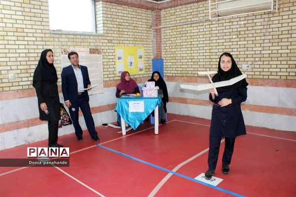 مسابقات گلایدر دانش‌آموزان دختر شهرستان بوشهر-2