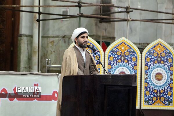 تجدید میثاق شرکت کنندگان مسابقات بین المللی قرآن کریم با آرمان های امام خمینی (ره)