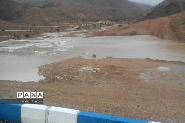 اقدامات مردم شهرستان خوسف برای مقابله با سیل