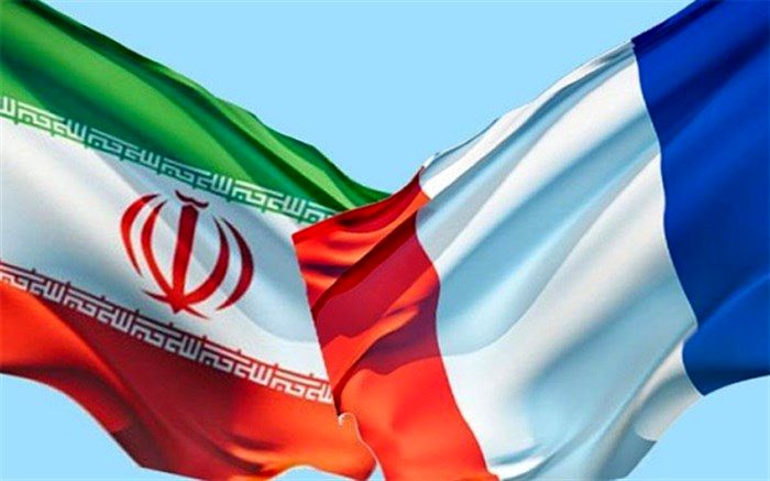 سفیر فرانسه عقب‌نشینی کرد