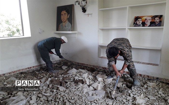 قرارگاه بازسازی مناطق سیل‌زده رسما آغاز به کار کرد