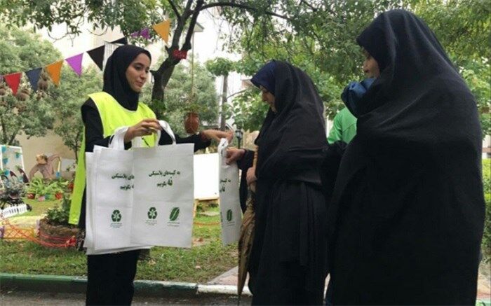 ضرورت فرهنگ سازی  استفاده از کیسه های زباله تجدید پذیر