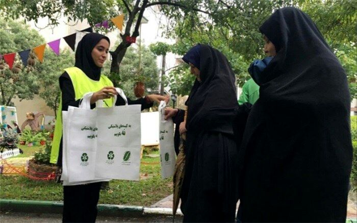 ضرورت فرهنگ سازی  استفاده از کیسه های زباله تجدید پذیر