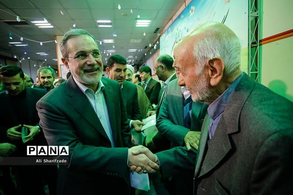 دیدار نوروزی  وزیر آموزش و پرورش با مدیران کل، مسئولان سابق و همکاران حوزه ستادی