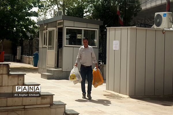 جمع‌آوری کتب درسی و کمک درسی از عموم مردم برای کمک به سیل زدگان شیرازی توسط سازمان دانش‌آموزی