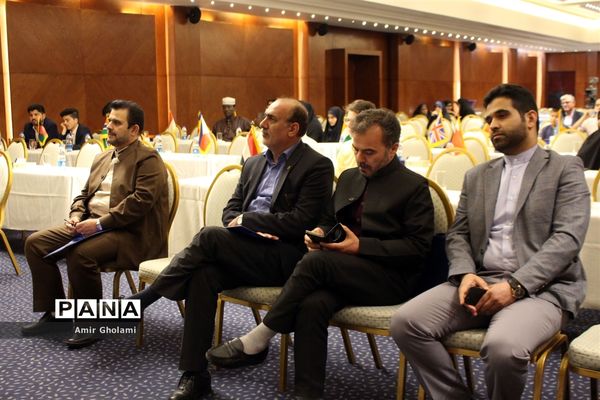 جلسه آشنایی و توجیهی دانش‌آموزان شرکت‌کننده در ششمین دوره مسابقات بین‌المللی قرآن‌کریم